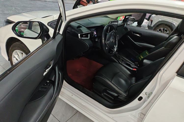 Used Toyota Corolla 2021 1.2T S-CVT Luxury Edition Driver Seat