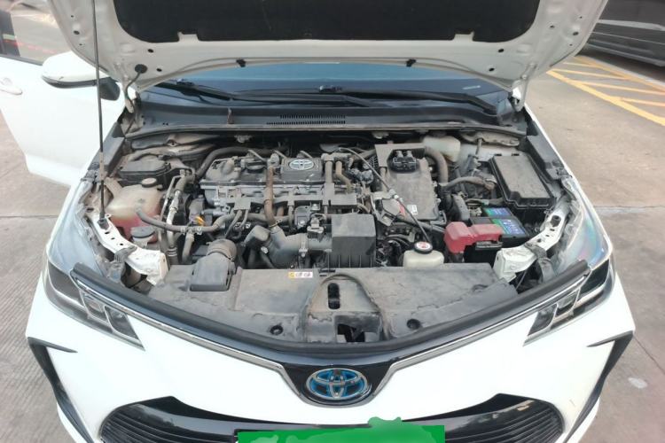 Used Toyota Corolla 2021 Dual-Motor 1.8L E-CVT Elite Edition Engine Bay