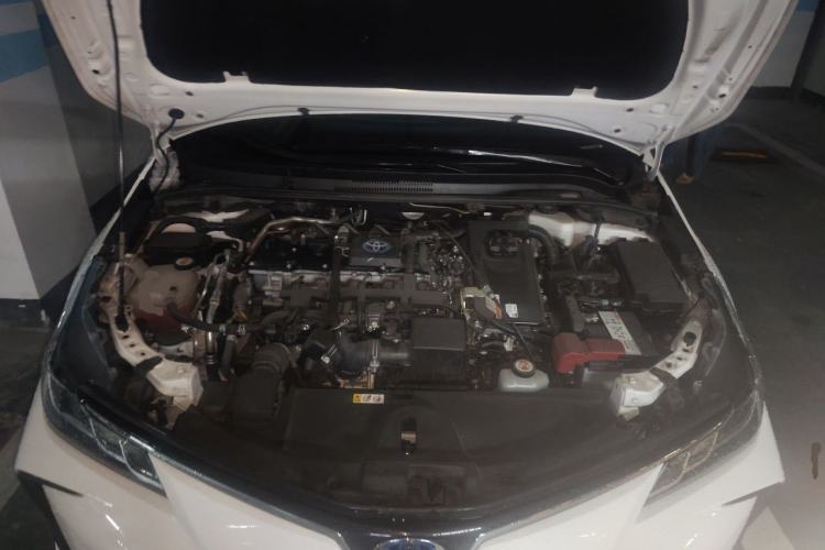 Used Toyota Corolla 2021 Dual-Motor 1.8L E-CVT Elite Edition Engine Bay