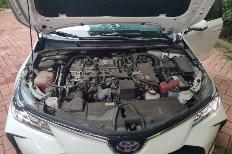 Used Toyota Corolla 2021 Dual-Motor 1.8L E-CVT Elite Edition Engine Bay