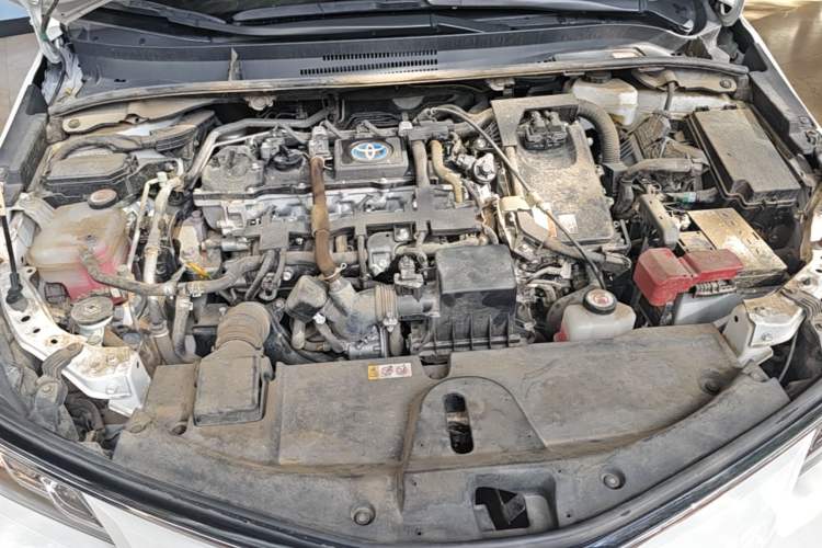Used Toyota Corolla 2021 Dual-Motor 1.8L E-CVT Elite Edition Engine Bay
