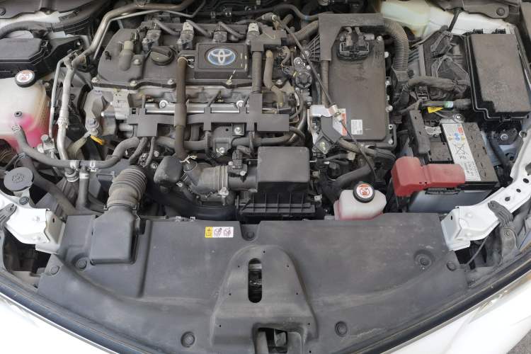 Used Toyota Corolla 2021 Dual-Motor 1.8L E-CVT Elite Edition Engine Bay