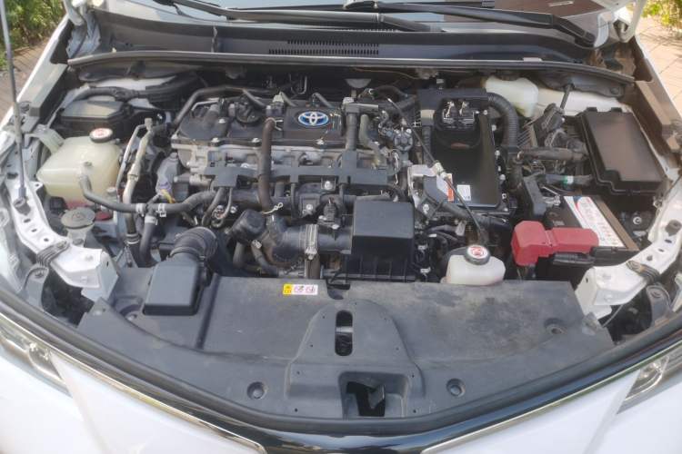 Used Toyota Corolla 2021 Dual-Motor 1.8L E-CVT Elite Edition Engine Bay