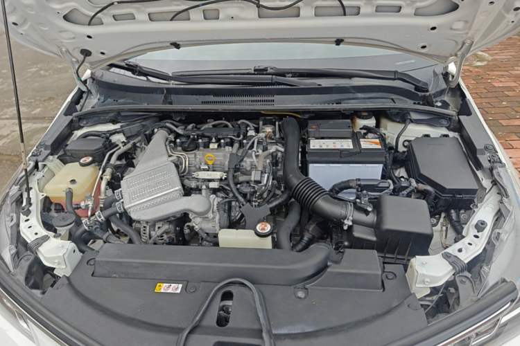 Used Toyota Corolla 2021 1.2T S-CVT Pioneer Edition Engine Bay
