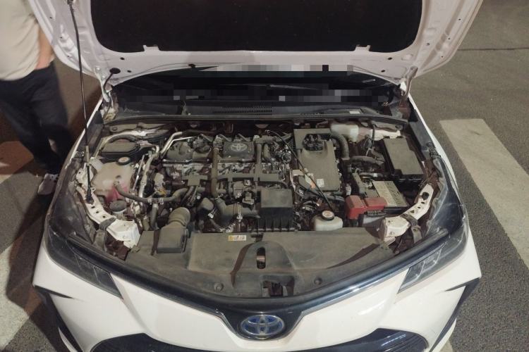 Used Toyota Corolla 2021 Dual-Motor 1.8L E-CVT Elite Edition Engine Bay