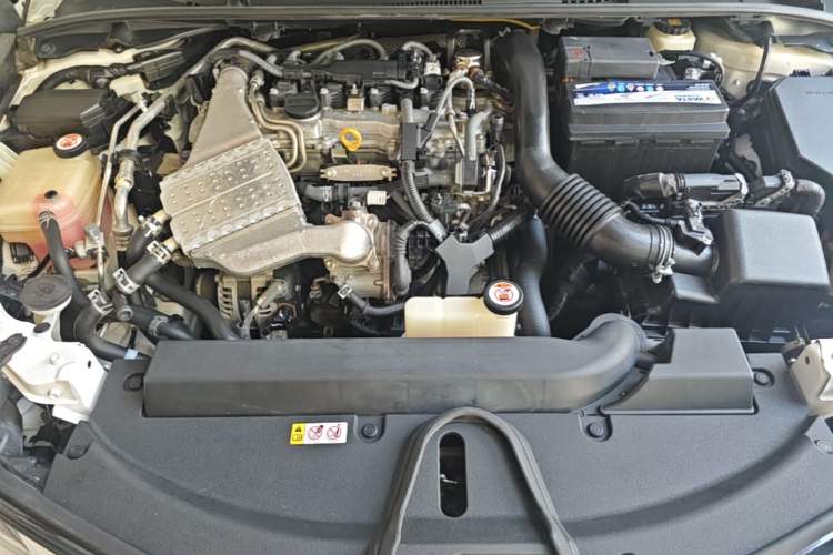 Used Toyota Corolla 2021 1.2T S-CVT Luxury Edition Engine Bay