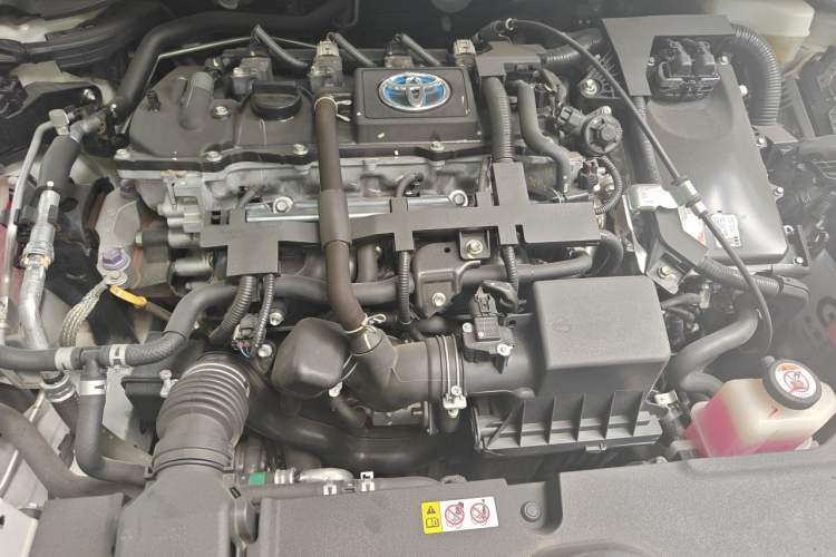 Used Toyota Corolla 2021 Dual-Motor 1.8L E-CVT Elite Edition Engine Bay