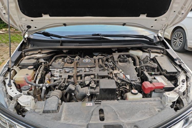 Used Toyota Corolla 2021 Dual-Motor 1.8L E-CVT Elite Edition Engine Bay