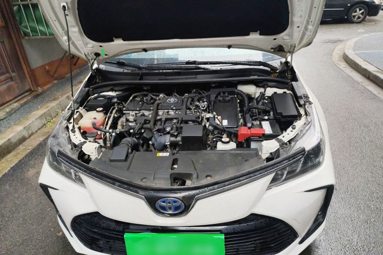 Used Toyota Corolla 2021 Dual-Motor 1.8L E-CVT Elite Edition Engine Bay