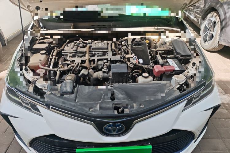 Used Toyota Corolla 2021 Dual-Motor 1.8L E-CVT Elite Edition Engine Bay