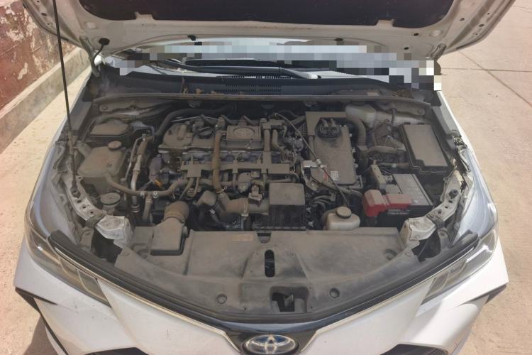 Used Toyota Corolla 2021 Dual-Motor 1.8L E-CVT Elite Edition Engine Bay