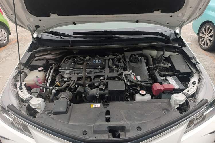 Used Toyota Corolla 2021 Dual-Motor 1.8L E-CVT Elite Edition Engine Bay
