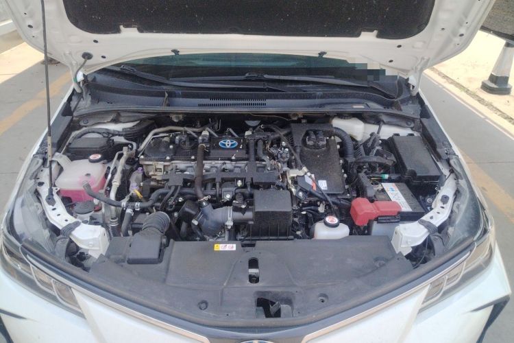 Used Toyota Corolla 2021 Dual-Motor 1.8L E-CVT Elite Edition Engine Bay