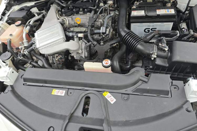 Used Toyota Corolla 2021 1.2T S-CVT Pioneer Edition Engine Bay