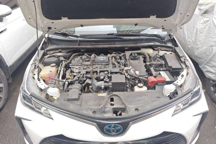 Used Toyota Corolla 2021 Dual-Motor 1.8L E-CVT Elite Edition Engine Bay