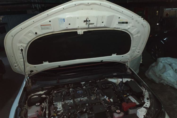 Used Toyota Corolla 2021 Dual-Motor 1.8L E-CVT Elite Edition Engine Bay