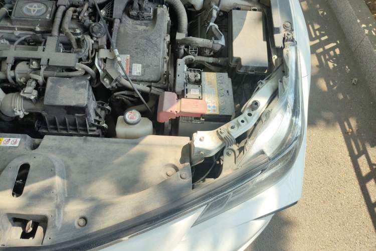 Used Toyota Corolla 2021 Dual-Motor 1.8L E-CVT Elite Edition Engine Bay Left