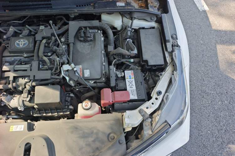 Used Toyota Corolla 2021 Dual-Motor 1.8L E-CVT Elite Edition Engine Bay Left