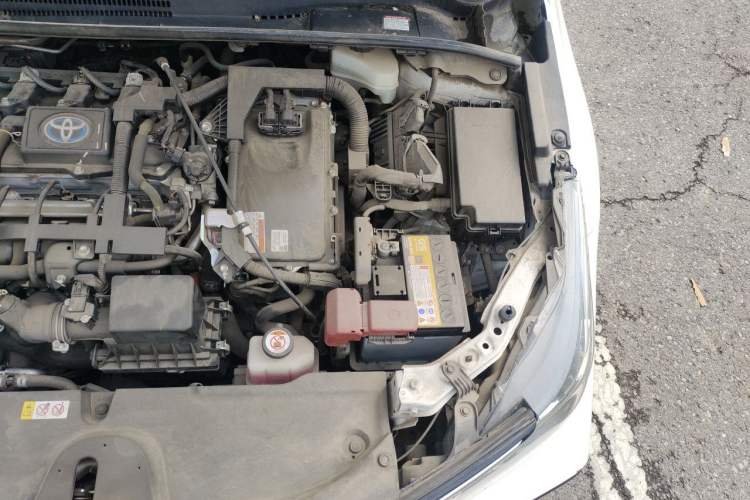 Used Toyota Corolla 2021 Dual-Motor 1.8L E-CVT Elite Edition Engine Bay Left