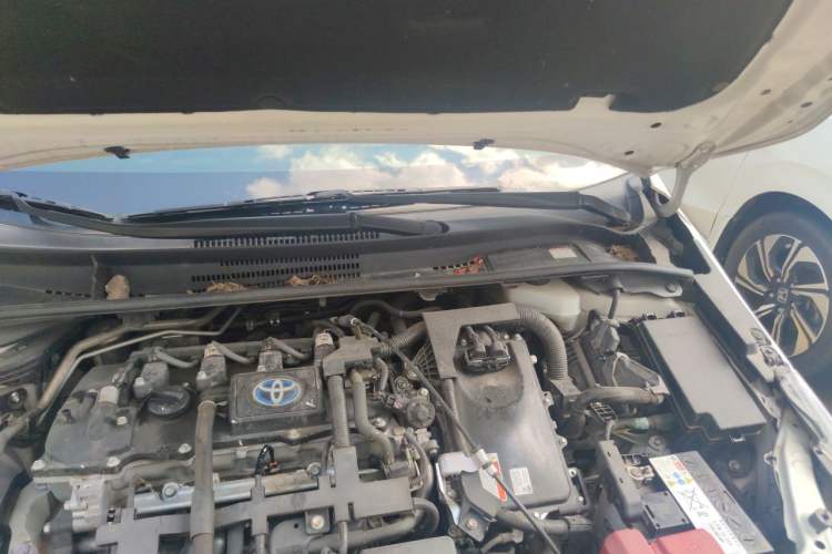Used Toyota Corolla 2021 Dual-Motor 1.8L E-CVT Elite Edition Engine Bay Left