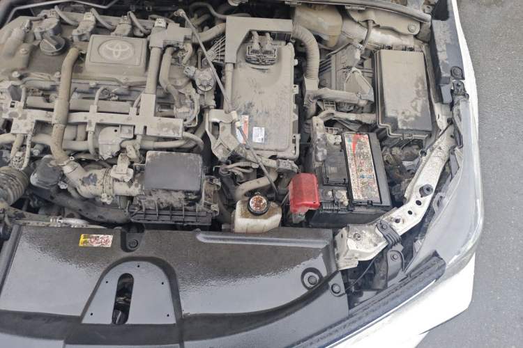 Used Toyota Corolla 2021 Dual-Motor 1.8L E-CVT Elite Edition Engine Bay Left