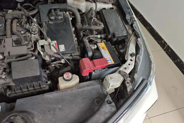 Used Toyota Corolla 2021 Dual-Motor 1.8L E-CVT Elite Edition Engine Bay Left