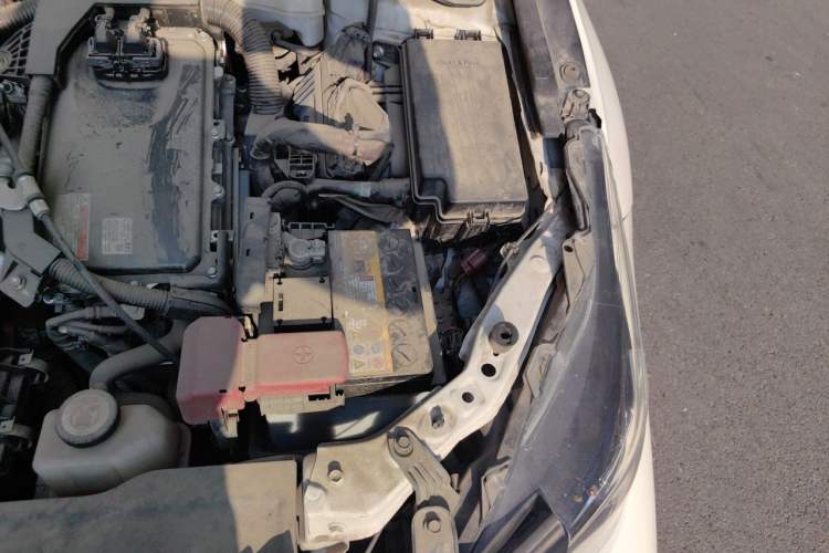 Used Toyota Corolla 2021 Dual-Motor 1.8L E-CVT Elite Edition Engine Bay Left