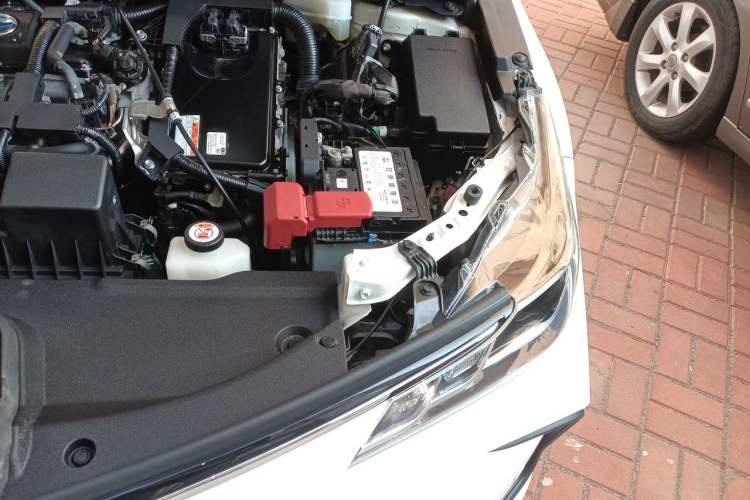 Used Toyota Corolla 2021 Dual-Motor 1.8L E-CVT Elite Edition Engine Bay Left