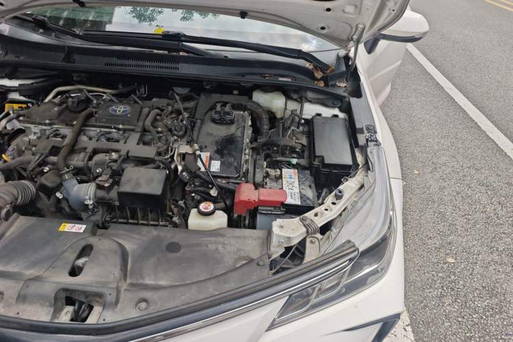 Used Toyota Corolla 2021 Dual-Motor 1.8L E-CVT Elite Edition Engine Bay Left