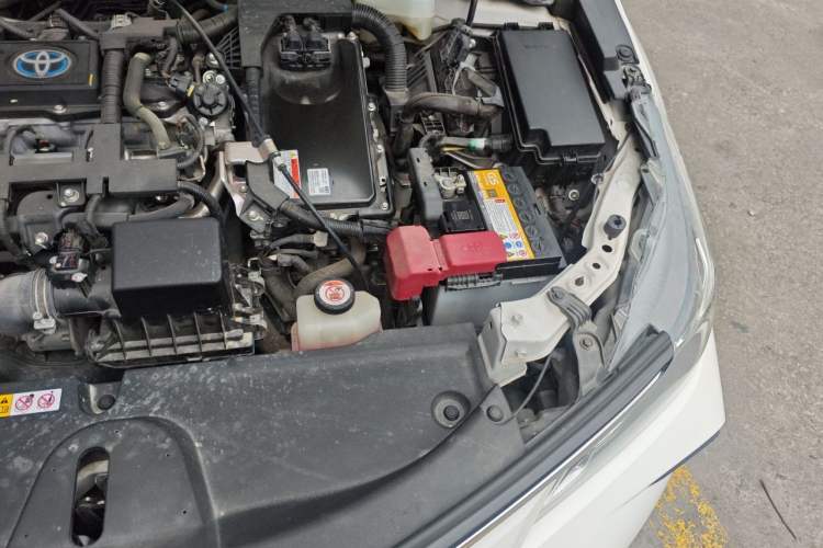 Used Toyota Corolla 2021 Dual-Motor 1.8L E-CVT Elite Edition Engine Bay Left