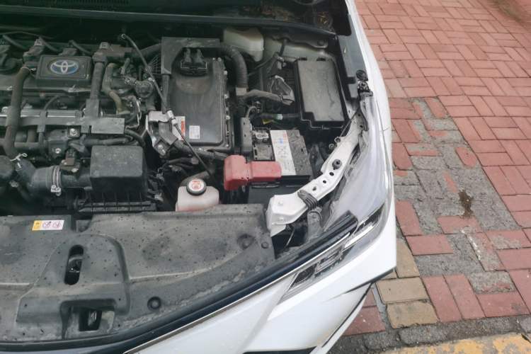Used Toyota Corolla 2021 Dual-Motor 1.8L E-CVT Elite Edition Engine Bay Left