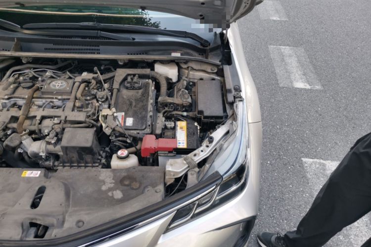 Used Toyota Corolla 2021 Dual-Motor 1.8L E-CVT Elite Edition Engine Bay Left