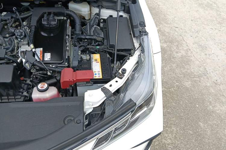 Used Toyota Corolla 2021 Dual-Motor 1.8L E-CVT Elite Edition Engine Bay Left