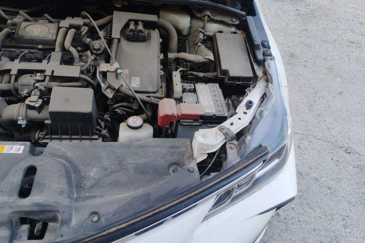 Used Toyota Corolla 2021 Dual-Motor 1.8L E-CVT Elite Edition Engine Bay Left