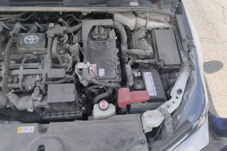 Used Toyota Corolla 2021 Dual-Motor 1.8L E-CVT Elite Edition Engine Bay Left