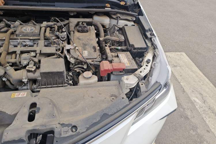 Used Toyota Corolla 2021 Dual-Motor 1.8L E-CVT Elite Edition Engine Bay Left