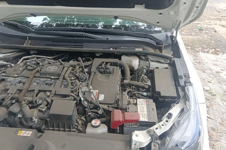 Used Toyota Corolla 2021 Dual-Motor 1.8L E-CVT Elite Edition Engine Bay Left