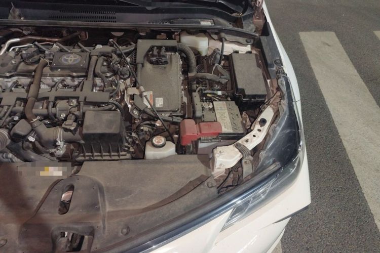 Used Toyota Corolla 2021 Dual-Motor 1.8L E-CVT Elite Edition Engine Bay Left
