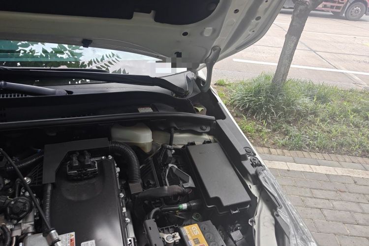 Used Toyota Corolla 2021 Dual-Motor 1.8L E-CVT Elite Edition Engine Bay Left