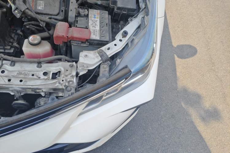 Used Toyota Corolla 2021 Dual-Motor 1.8L E-CVT Elite Edition Engine Bay Left