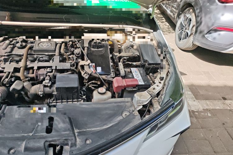 Used Toyota Corolla 2021 Dual-Motor 1.8L E-CVT Elite Edition Engine Bay Left