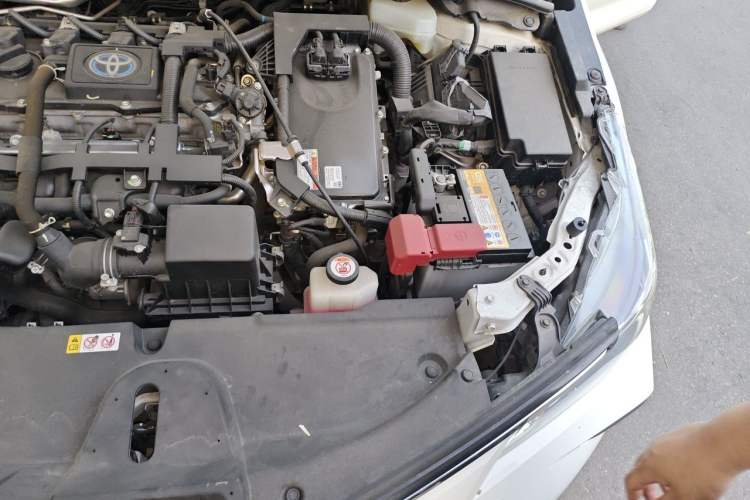 Used Toyota Corolla 2021 Dual-Motor 1.8L E-CVT Elite Edition Engine Bay Left