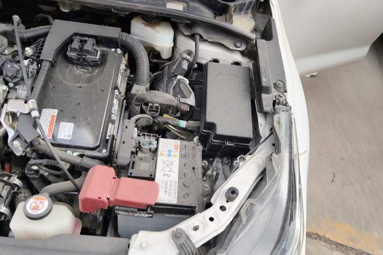 Used Toyota Corolla 2021 Dual-Motor 1.8L E-CVT Elite Edition Engine Bay Left