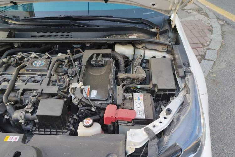 Used Toyota Corolla 2021 Dual-Motor 1.8L E-CVT Elite Edition Engine Bay Left