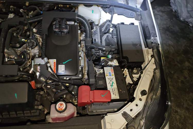 Used Toyota Corolla 2021 Dual-Motor 1.8L E-CVT Elite Edition Engine Bay Left