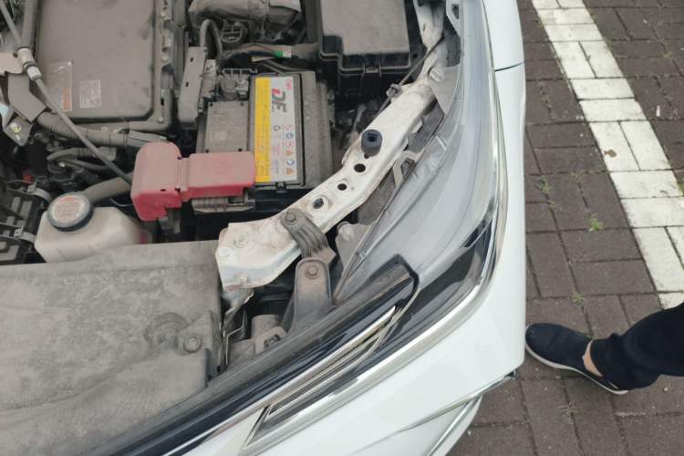 Used Toyota Corolla 2021 Dual-Motor 1.8L E-CVT Flagship Edition Engine Bay Left