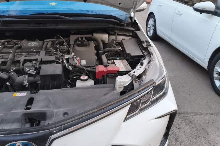 Used Toyota Corolla 2021 Dual-Engine 1.8L E-CVT Pioneer Edition Engine Bay Left