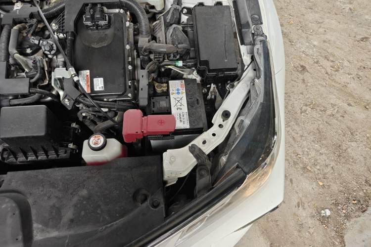 Used Toyota Corolla 2021 Dual-Motor 1.8L E-CVT Elite Edition Engine Bay Left