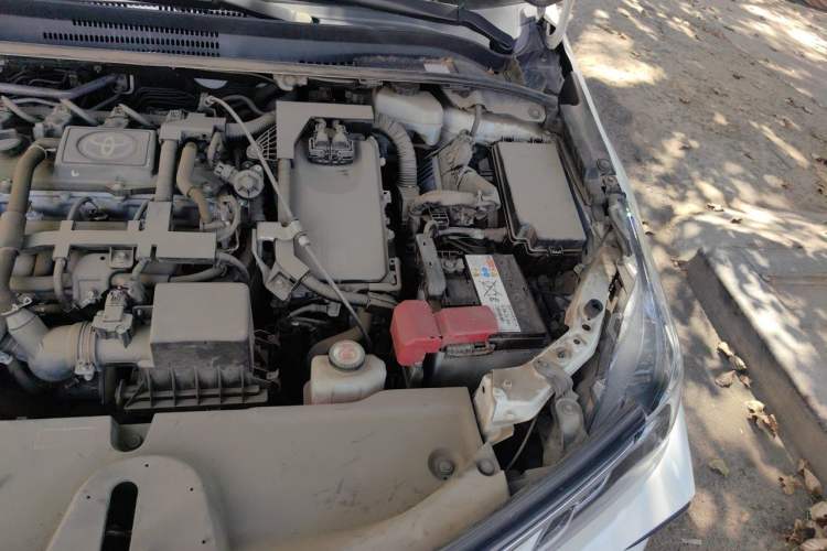 Used Toyota Corolla 2021 Dual-Motor 1.8L E-CVT Elite Edition Engine Bay Left