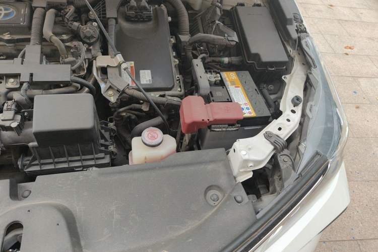 Used Toyota Corolla 2021 Dual-Motor 1.8L E-CVT Elite Edition Engine Bay Left